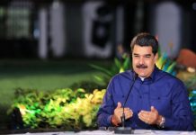 Maduro está solo con los militares y grupos delictivos, dice el exilio Nicolás Maduro.