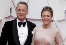el actor Tom Hanks junto a su esposa, Rita Wilson
