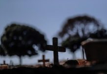 Brasil llega a Navidad con 190.000 muertos y 7,44 millones de casos de Covid fallecidos