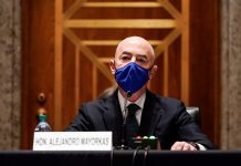 Mayorkas confirma que Biden impulsará una reforma migratoria en su primer día Alejandro Mayorkas