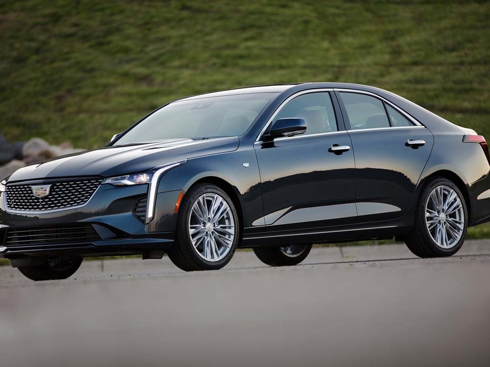 Cadillac CT4.