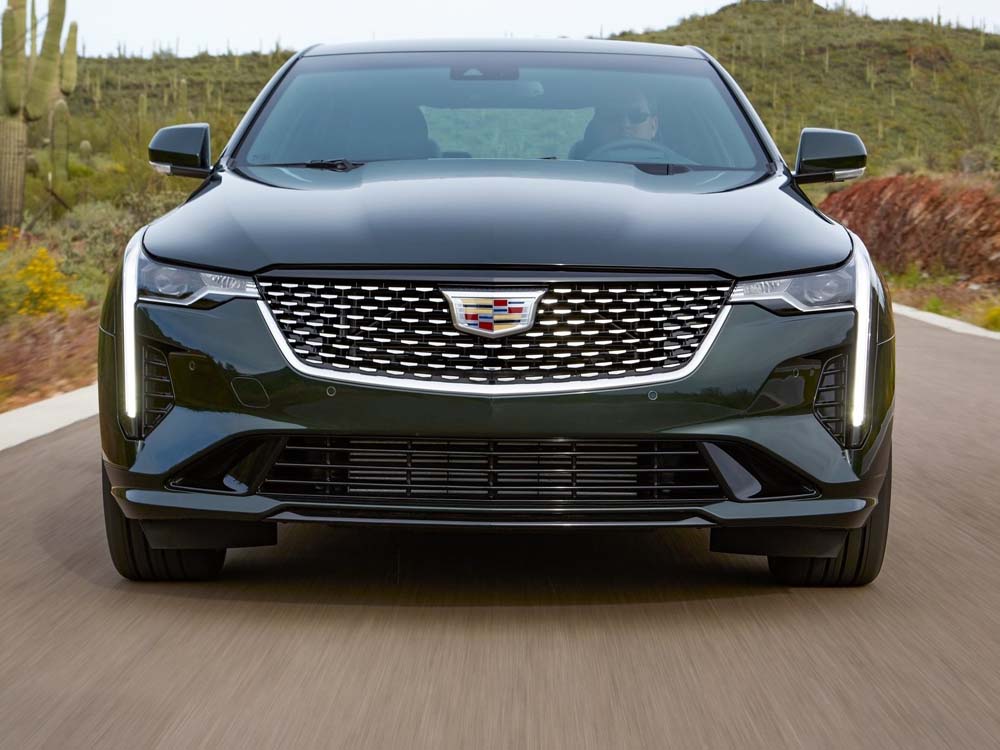 Cadillac CT4.
