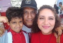 Daniel Rivera hijo continúa la tradición Daniel Rivera con su hija y nieto.