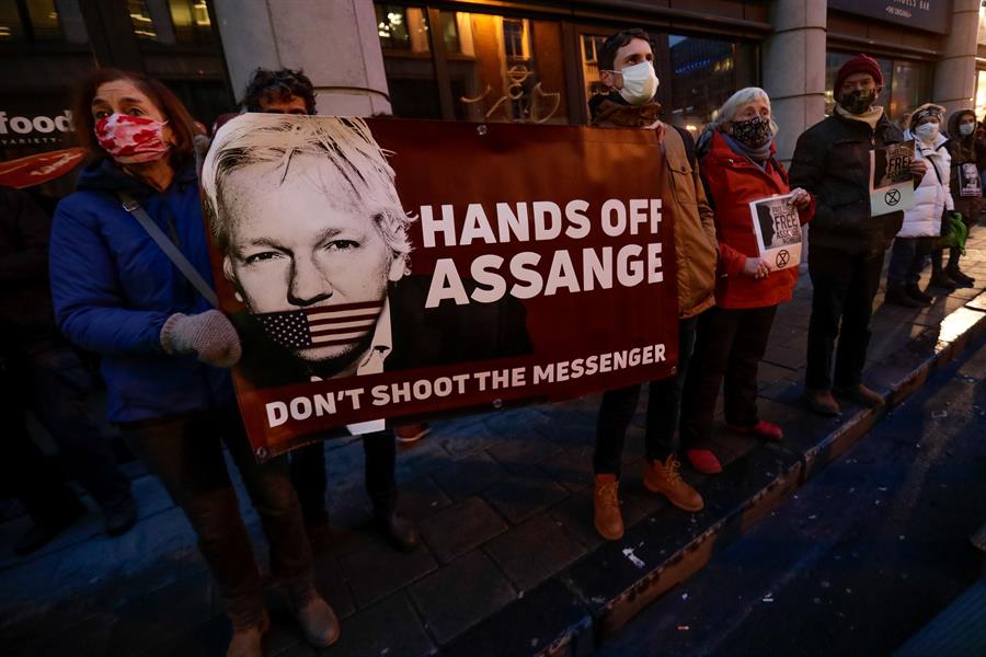 Julian Assange Julian Assange