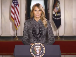 Melania Trump se despide instando "a escoger el amor sobre el odio"