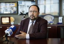 Empresa Goya silencia a su presidente por apoyar mentiras de Trump Robert Unanue