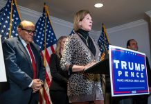 Dominion demanda por difamación a una abogada aliada de Donald Trump Sidney Powell