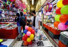 Las compras del día de Reyes caen en México cerca del 50 % por la pandemia compras