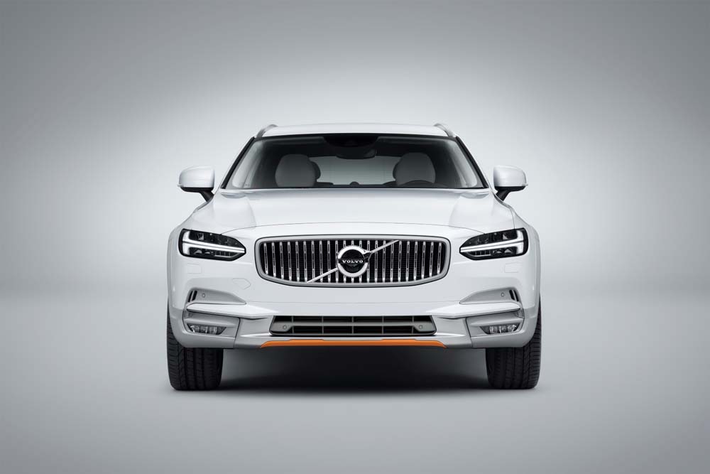 Volvo V90 T6.
