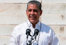 Adriano Espaillat