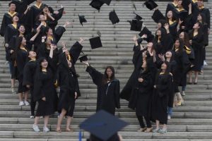 universitarios