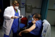 Puerto Rico vacunará solo a mayores de 65 años en las próximas cuatro semanas vacunación