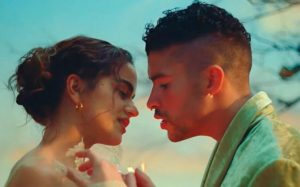 Bad Bunny y Rosal&iacute;a