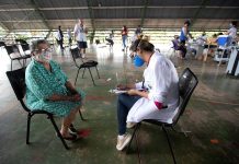 El Gobierno de EE.UU. no detendrá indocumentados en centros de vacunación vacunación