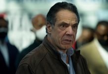 Cuomo se queda solo ante la presión para que dimita Andrew Cuomo