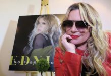 Ednita Nazario