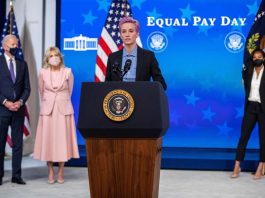 Megan Rapinoe se une a Biden para denunciar la brecha salarial de género Megan Rapinoe