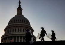 La policía alerta de un plan para irrumpir mañana en el Capitolio Capitolio