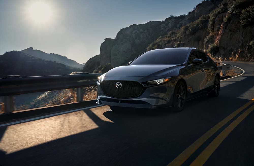 2021-Mazda3-2.5-Turbo_02