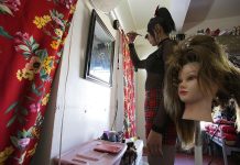 Migrantes trans comparten sueños y miedos en un refugio