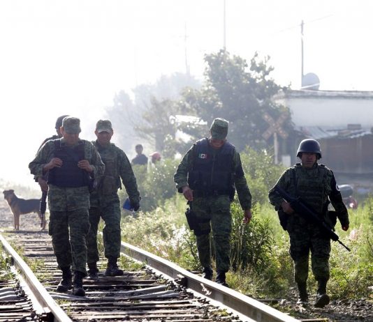 Mueren dos migrantes