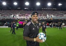 Estrellas latinas brillan como futbolistas en el estadio de Beckham Nicky Jam