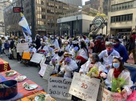 inmigrantes en huelga de hambre