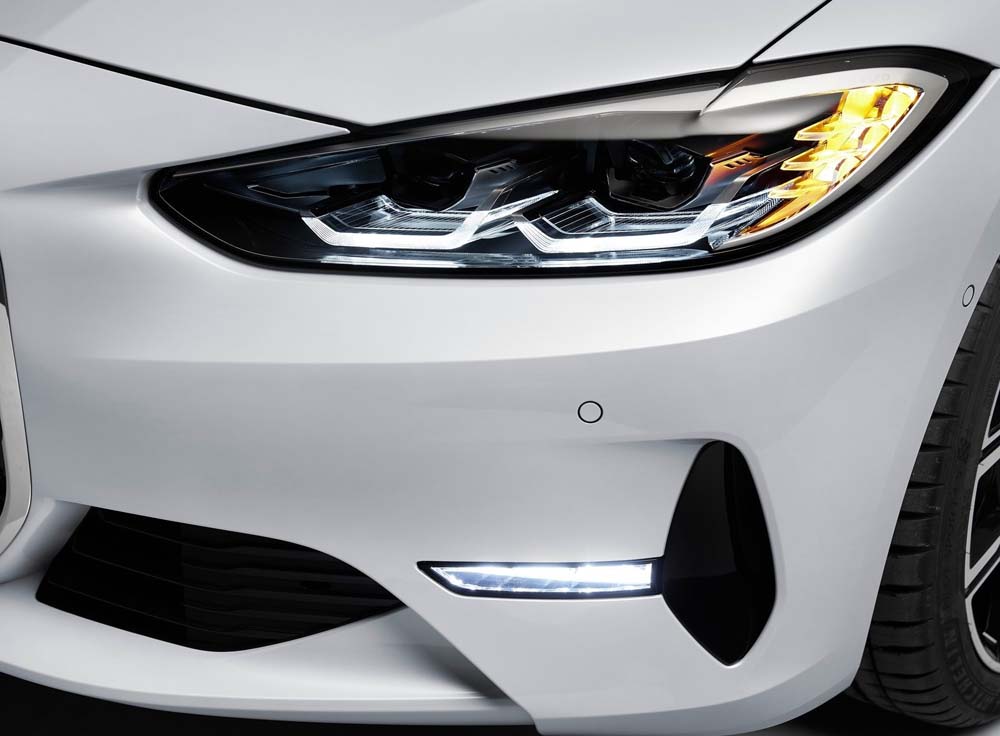 BMW-4