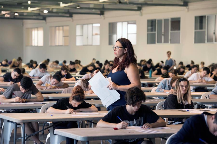 El Gobierno aprueba ayudas a estudiantes estudiantes