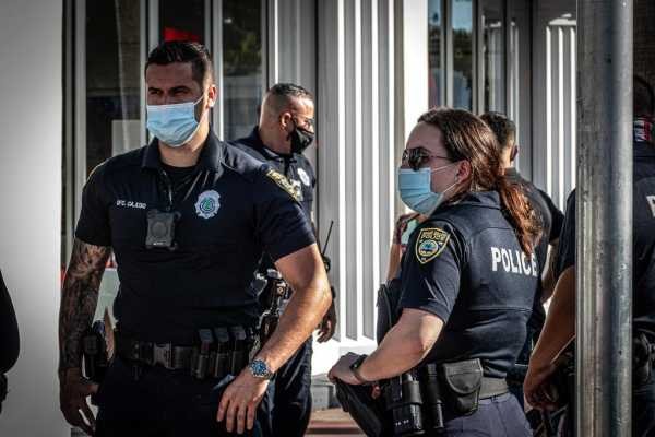 La Policía de Nueva York busca a un sospechoso La Policía de Nueva York