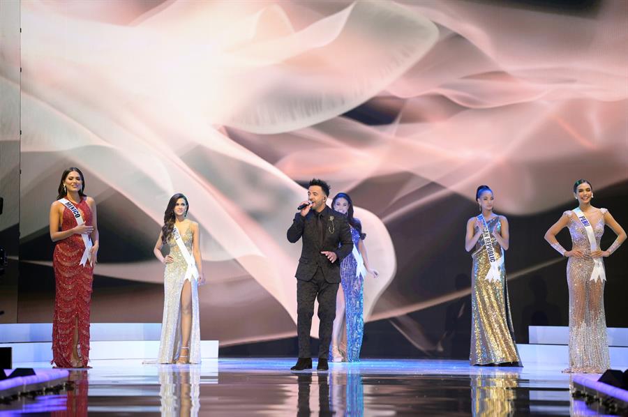 Luis Fonsi en Miss Universo Miss Universo