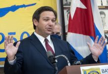 Minorías demandan al gobernador Ron Desantis por su ley "antiprotestas" Ron Desantis
