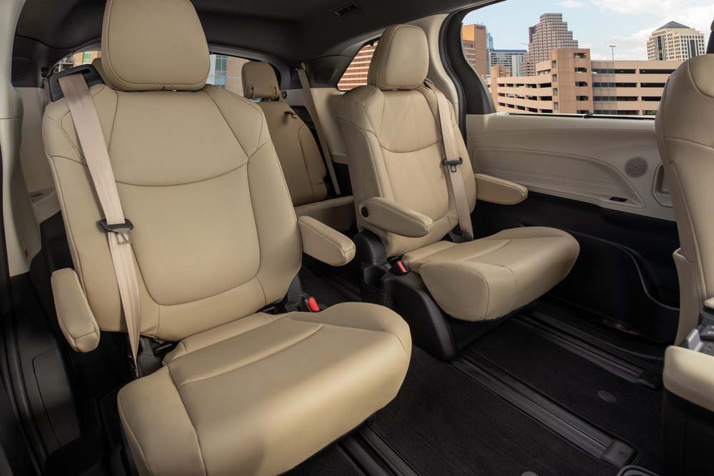 Toyota_Sienna