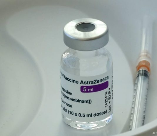 EE.UU. trabaja para reemplazar las donaciones de AstraZeneca por otras vacunas