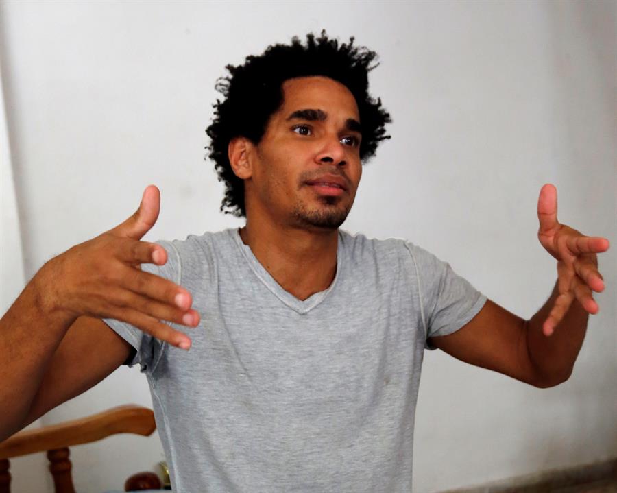 El artista y disidente cubano Luis Manuel Otero Alcántara
