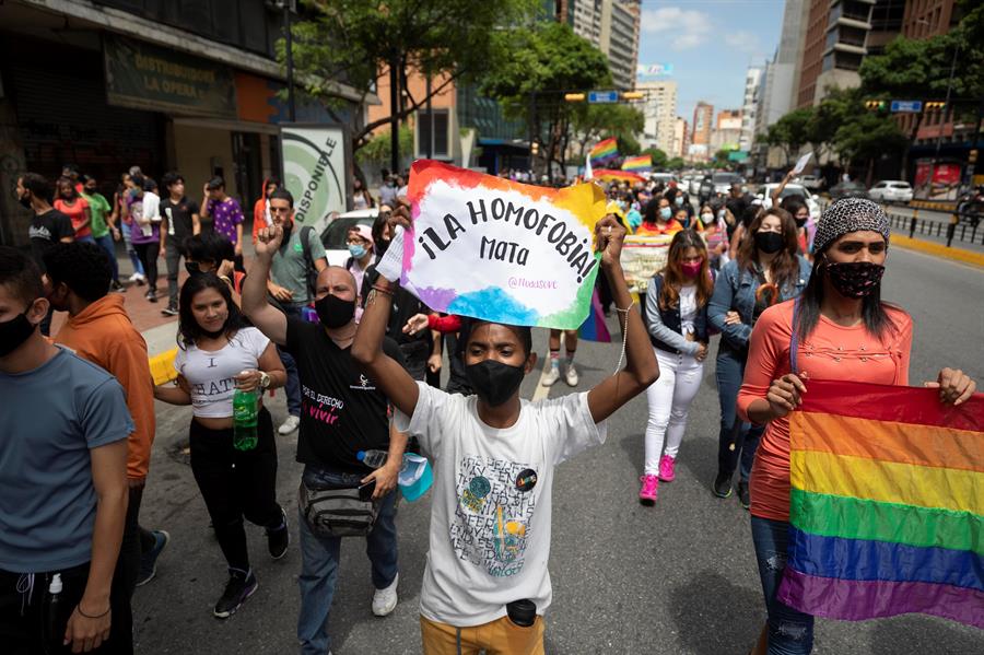 Mujeres lesbianas, bisexuales y trans, v&iacute;ctimas de la pandemia