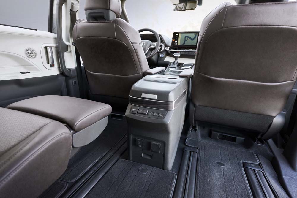 Toyota_Sienna
