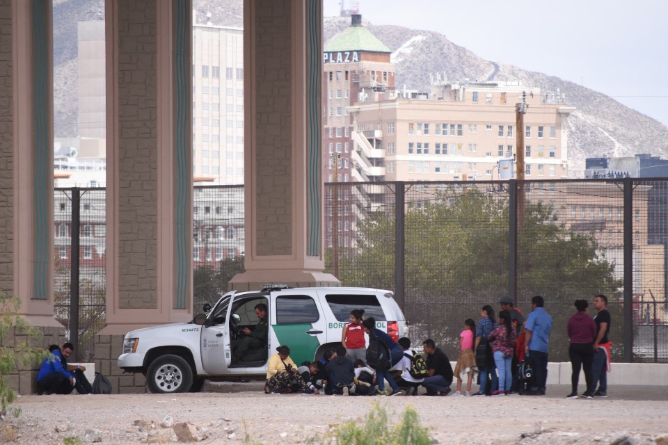 Migrants continue to cross into the US from the state of Chihuahua inmigrantes
