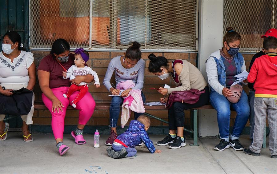 migrantes vacunados en la frontera (2)
