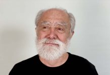 Gustavo Gac-Artigas publica su poemario "Deseos" en tres idiomas GUSTAVO G. ARTIGAS