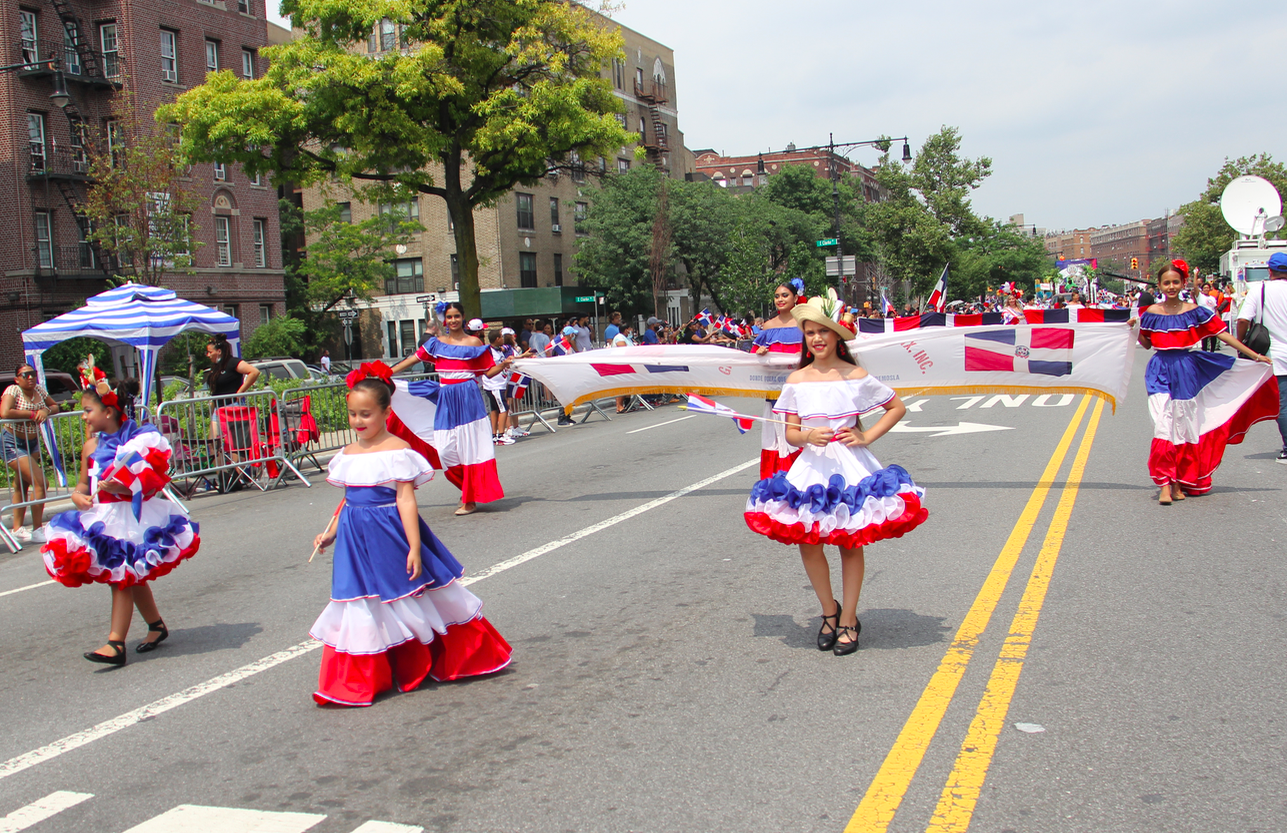 NIÑAS DOMINICANAS
