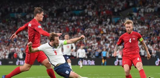 INGLATERRA DINAMARCA