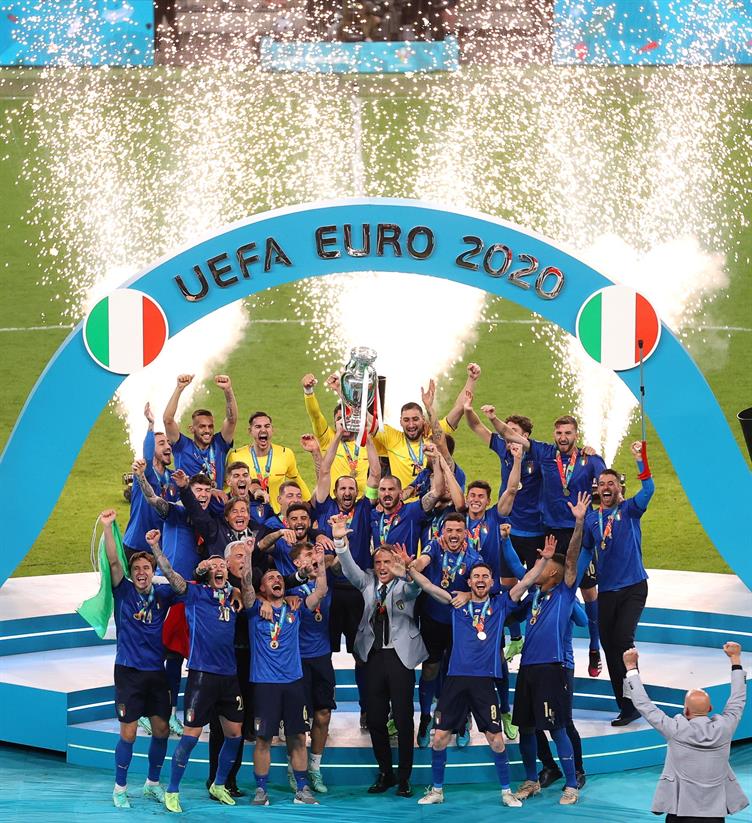 Italia gana la Eurocopa (2)