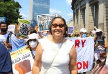 Comisionada de Inmigración Raquel Batista exige al presidente Joe Biden una reforma migratoria