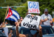 Cientos de personas protestan en Santiago de Cuba por la falta de comida y los apagones protestas en Cuba