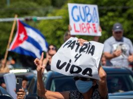 Cientos de personas protestan en Santiago de Cuba por la falta de comida y los apagones protestas en Cuba