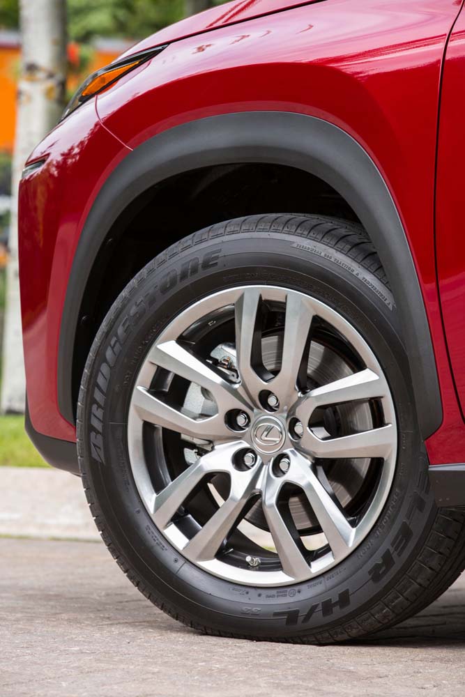2021_Lexus_NX_300h_007