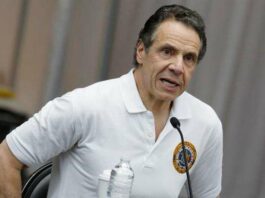 El gobernador de Nueva York afronta investigación criminal y resta apoyos
