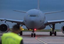 EE.UU. dice que talibanes impiden el acceso de afganos al aeropuerto de Kabul