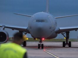 EE.UU. dice que talibanes impiden el acceso de afganos al aeropuerto de Kabul